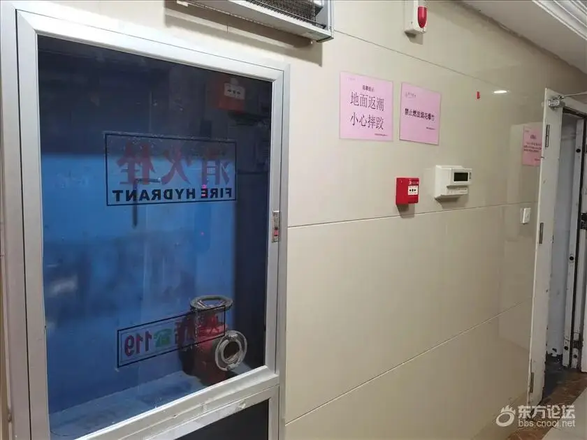 寧波這個小區(qū)物業(yè)費2塊多，管理卻讓人無奈！消火栓箱子沒水管帶、電梯臟亂...網(wǎng)友：還是拆遷小區(qū)香